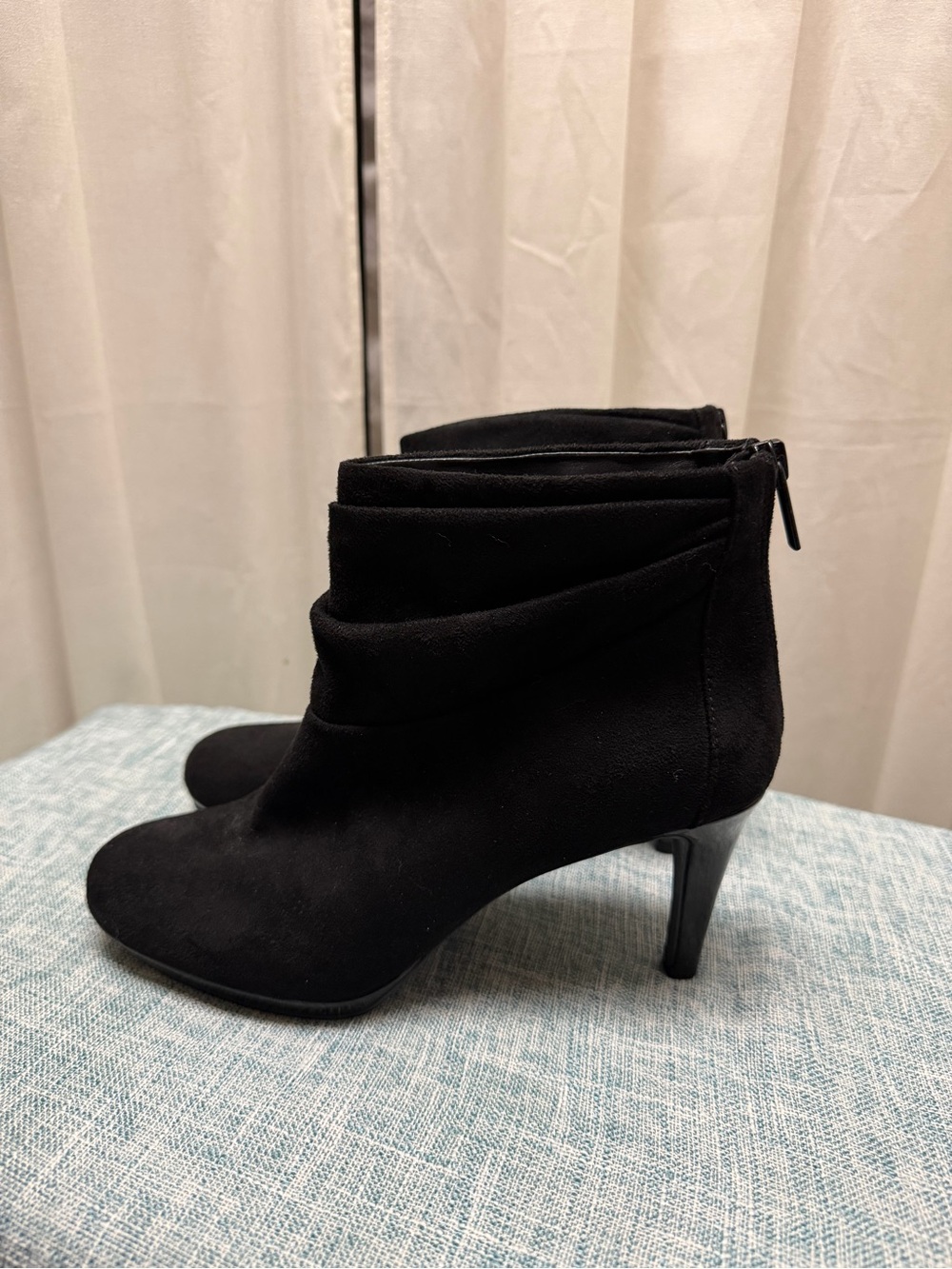 Bandolino Black Slouch Suede Ankle Booties